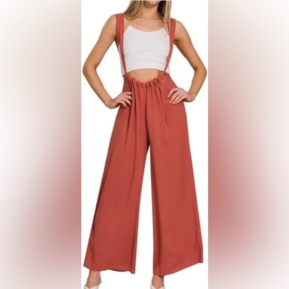 New Zenana Women’s Rust Wide-Leg Suspender Jumpsuit Overalls Size Small - Picture 3 of 13